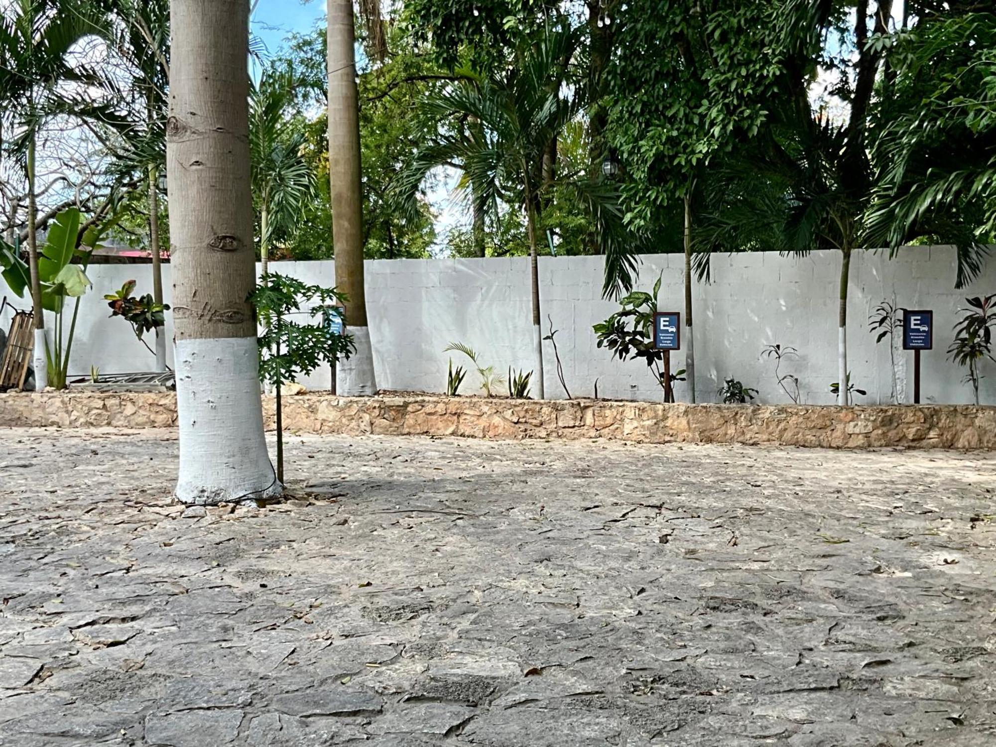 El Zaguan Colonial By Guruhotel Valladolid  Exteriör bild