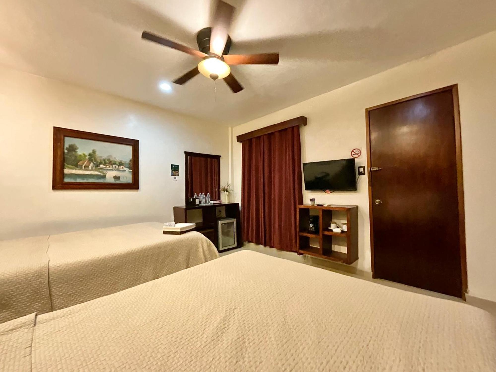 El Zaguan Colonial By Guruhotel Valladolid  Exteriör bild