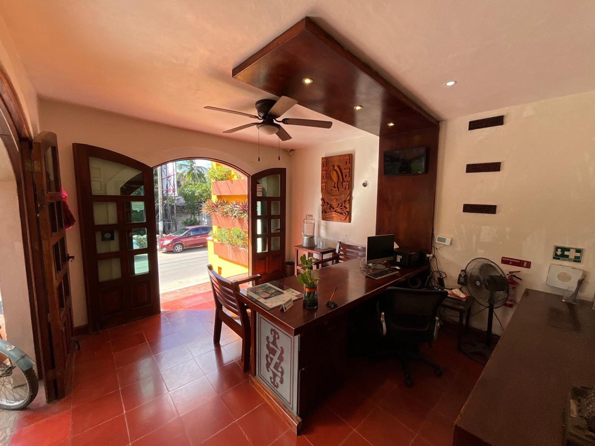 El Zaguan Colonial By Guruhotel Valladolid  Exteriör bild