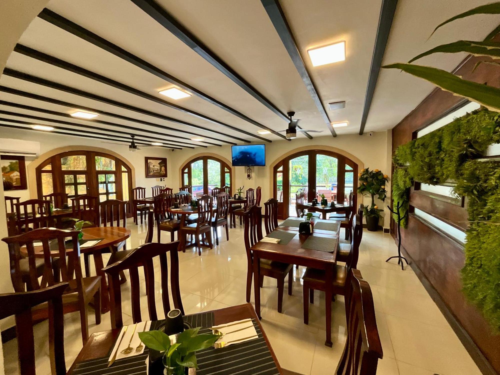 El Zaguan Colonial By Guruhotel Valladolid  Exteriör bild